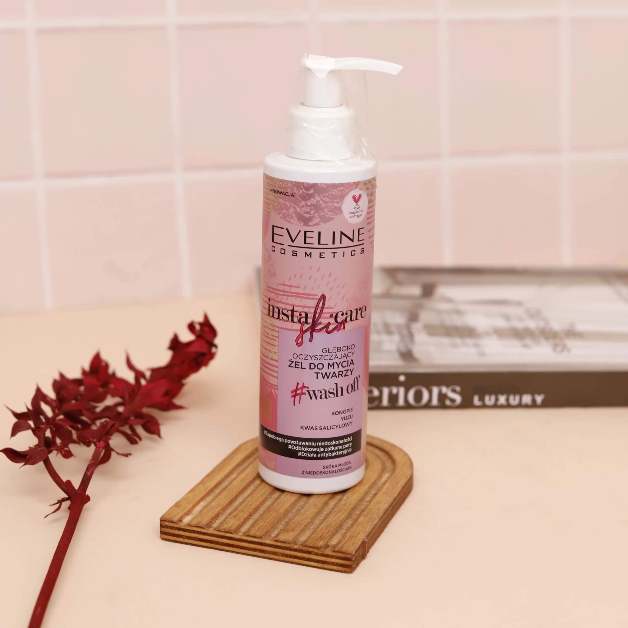 MG_2817-scaled-1.webp ژل شستشو insta skin care اولاین - Image 1